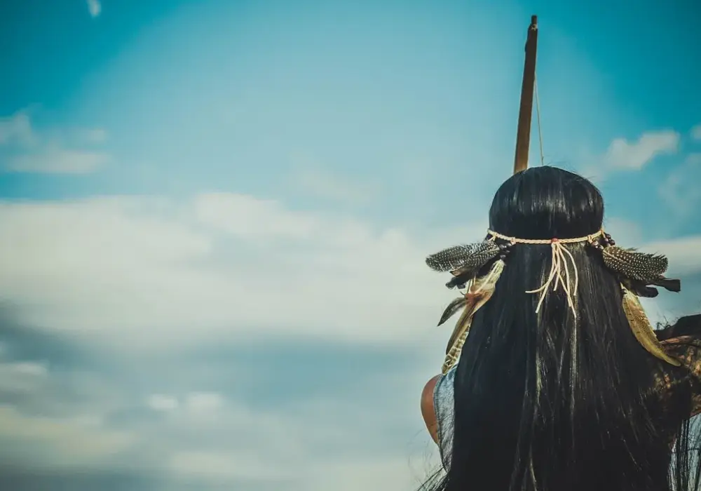 Jak zrobić strój Pocahontas - proste kroki i inspiracje do wykonania