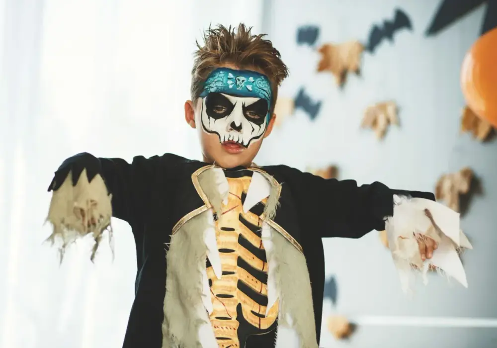 Strój zombie dla dziecka - Jak zrobić go efektownie i bez szycia?