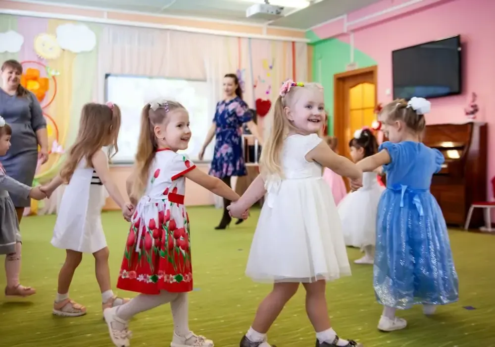 Ile lat się chodzi do przedszkola - Czy 3 lata to zawsze dobry moment?