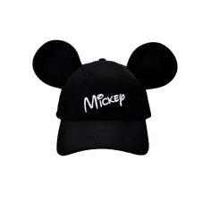 Czarna czapka z uszami Myszki Miki i białym napisem "Mickey". Idealna dla fanów!