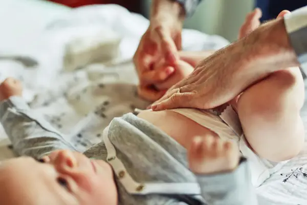 Ile pampersów zużywa noworodek - Ile pieluch kupić na start?