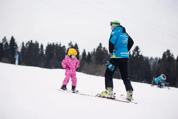 Narty z dziećmi w Polsce - Jak wybrać stok, który nie zniechęci?
